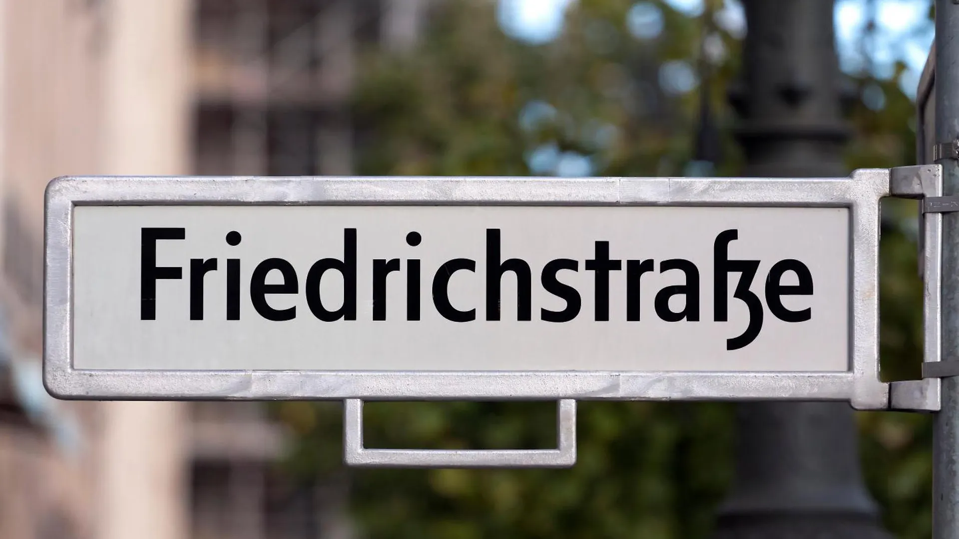 Homely Berlin - Spacious Flat Quiet, Friedrichstrasse, River Apartman